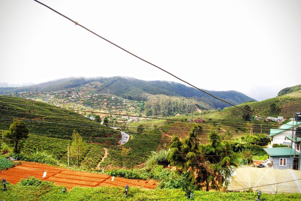 Binota Hotel Nuwara Eliya Buitenkant foto
