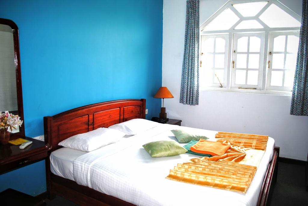Binota Hotel Nuwara Eliya Buitenkant foto