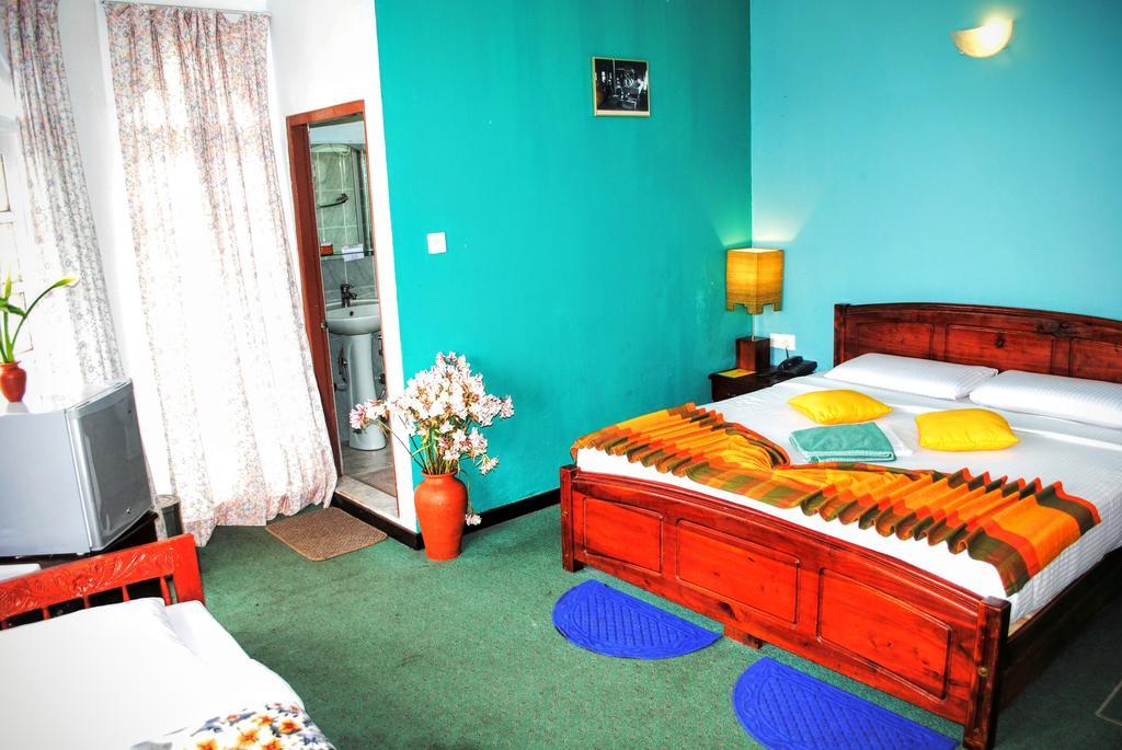 Binota Hotel Nuwara Eliya Buitenkant foto